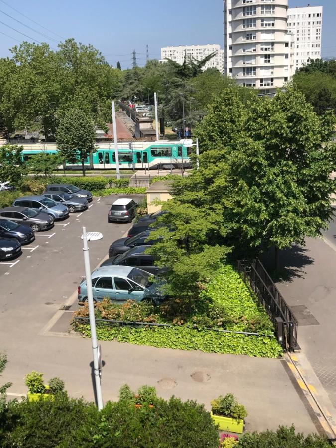 Jardins De La Noue Apartment Вилньов-ла-Гарен Екстериор снимка