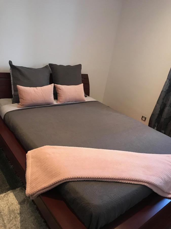 Jardins De La Noue Apartment Вилньов-ла-Гарен Екстериор снимка