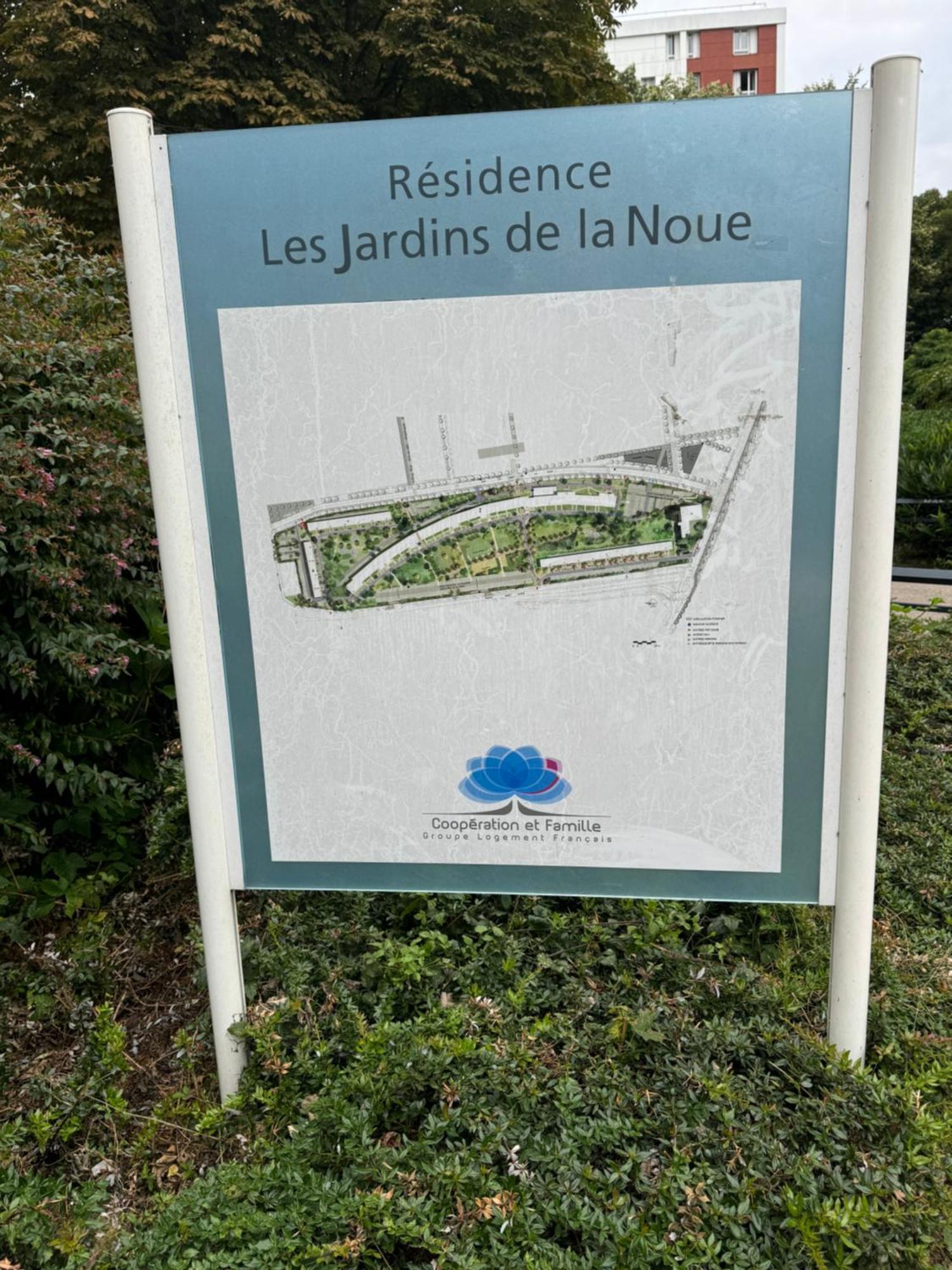 Jardins De La Noue Apartment Вилньов-ла-Гарен Екстериор снимка